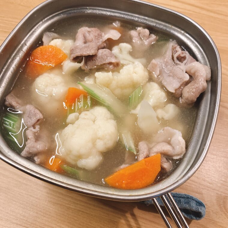 カリフラワーのあっさり肉野菜スープ